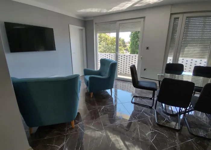 Apartment Modern Ana
